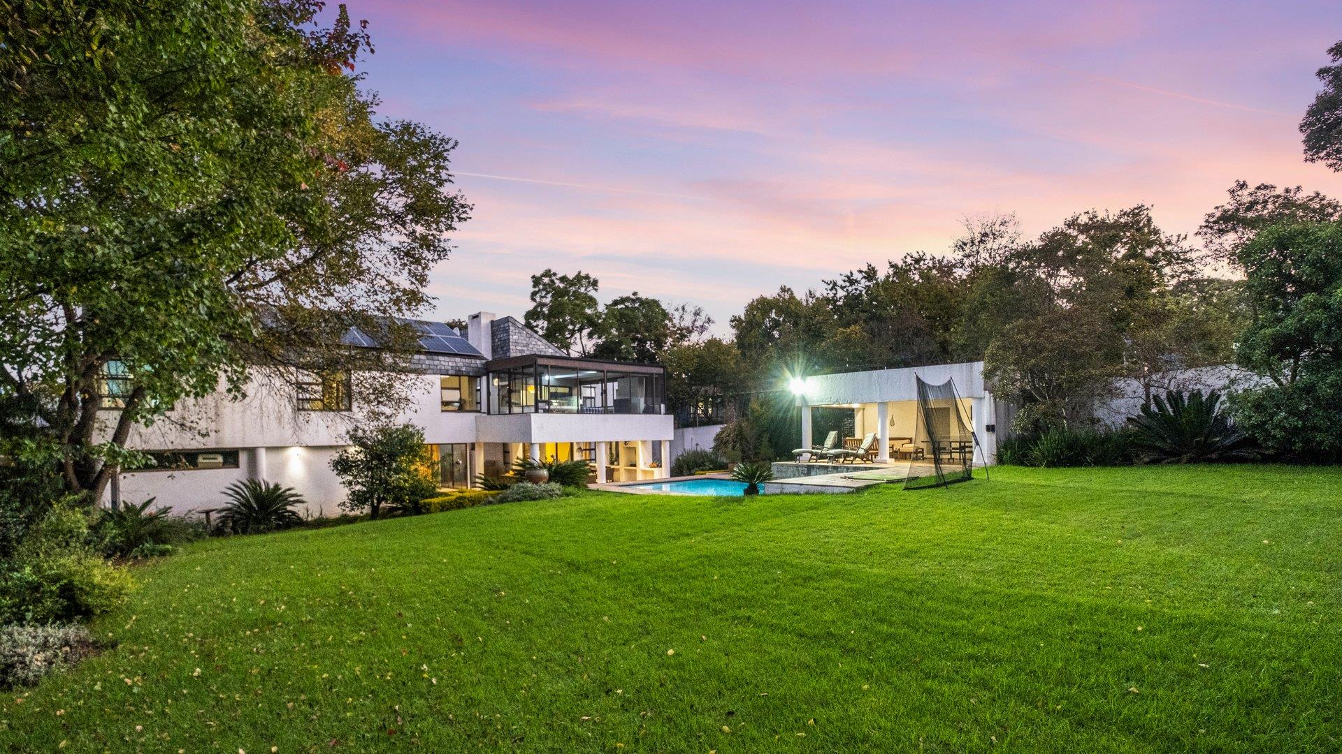 4 Bedroom House for sale in Inanda - P24-117226636