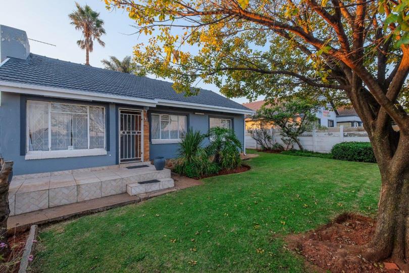 3 Bedroom House for sale in Lindhaven - P24-117226954