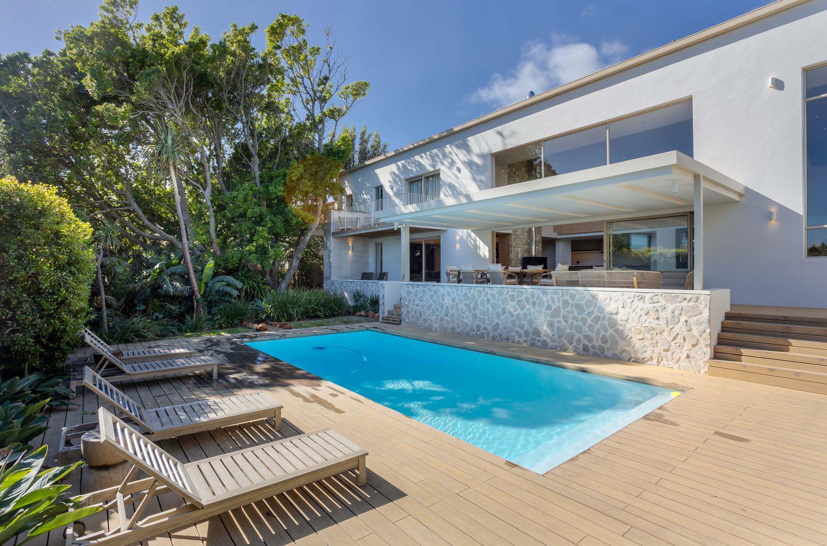 Photo of 5 Bedroom House for sale in Camps Bay