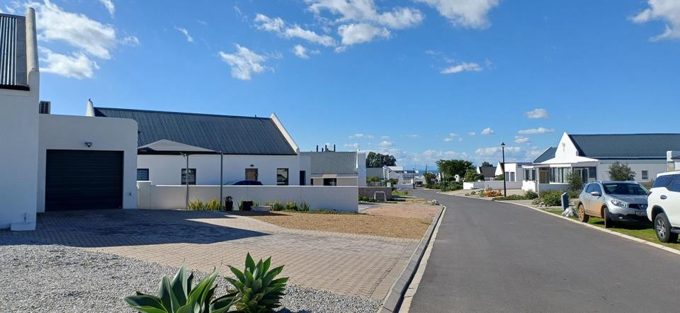 Listing number: P24-117227687, Image number: 2