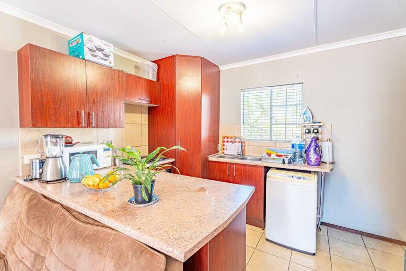 3 Bedroom Apartment / flat for sale in North Riding - P24-117227764