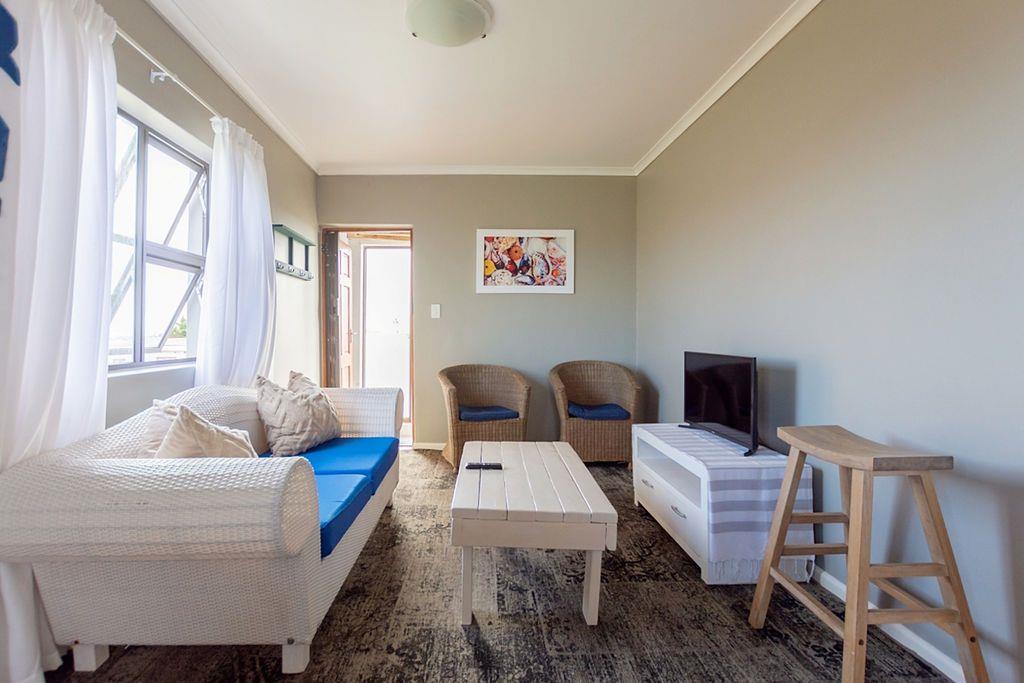 Photo of 2 Bedroom House to rent in Country Club
