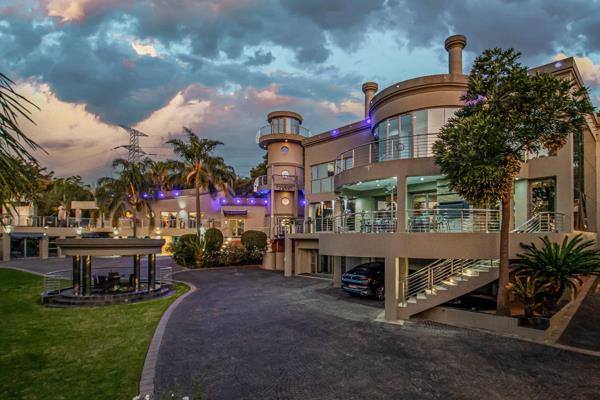 Auction Information:
•       Opening Bid: R15 000 000
•       Estimated Market Value: ...