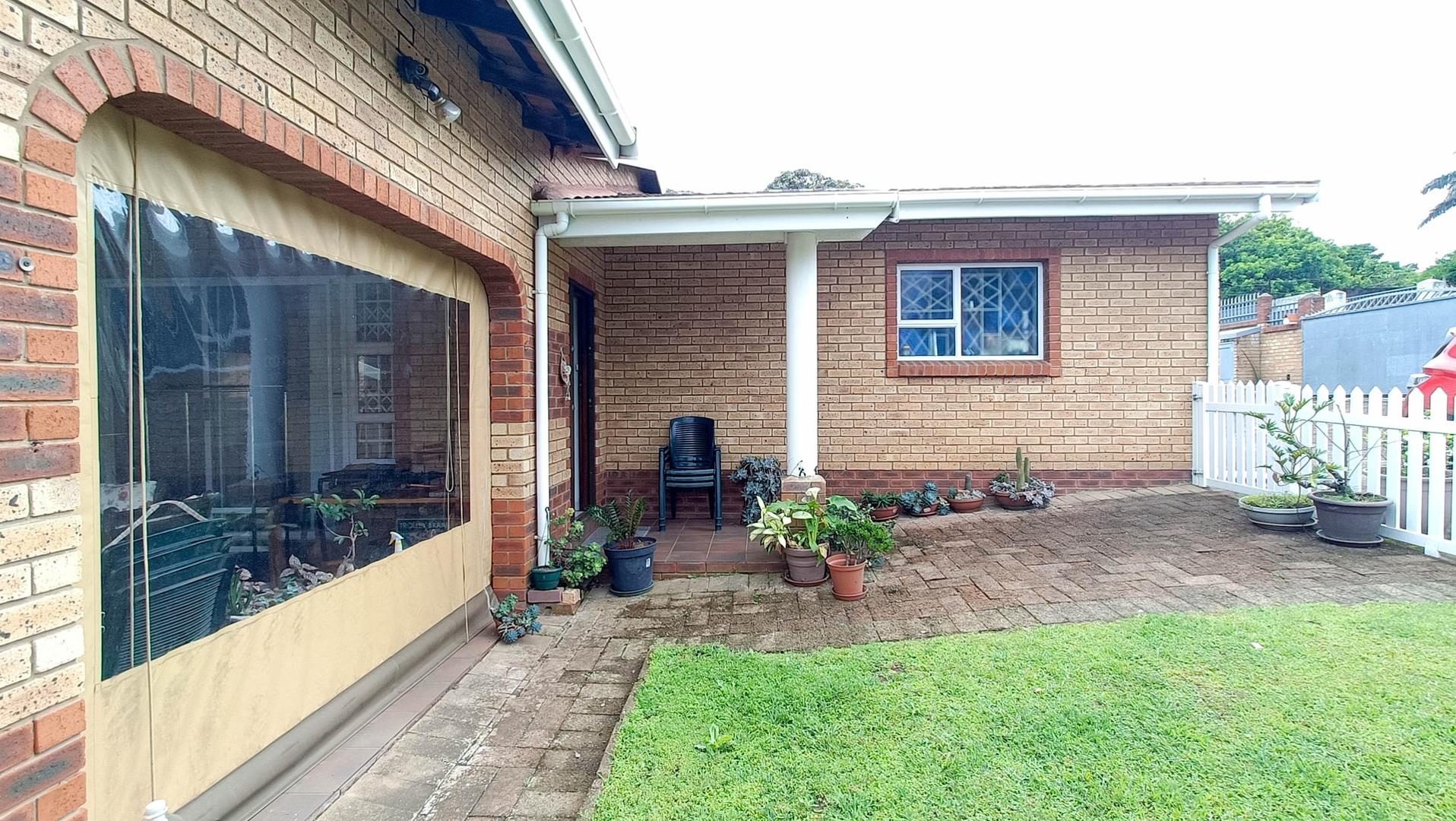3 Bedroom Townhouse for sale in Manaba Beach - P24-116650938