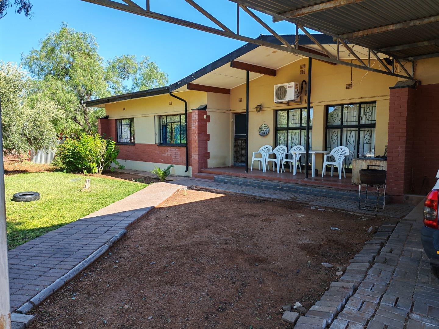 3 Bedroom House for sale in Die Rand - P24-117229109