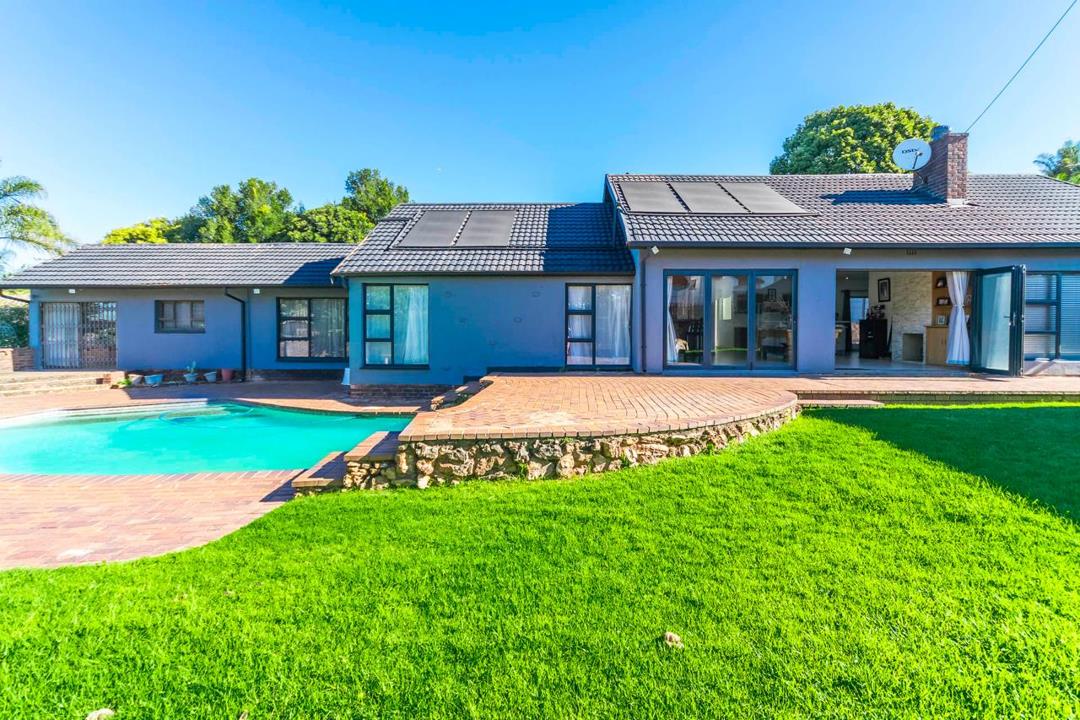 3 Bedroom House for sale in Helderkruin - 66 Kiepersol Road - Roodepoort