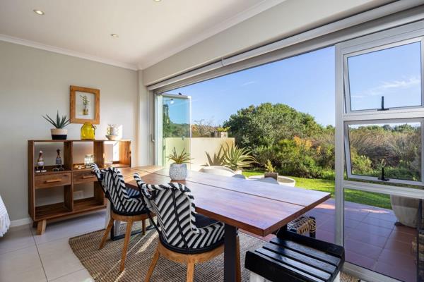 Welcome to Fairway Stay at Goose Valley, a beautifully appointed 3-bedroom self-catering apartment situated on the ever-popular Goose ...