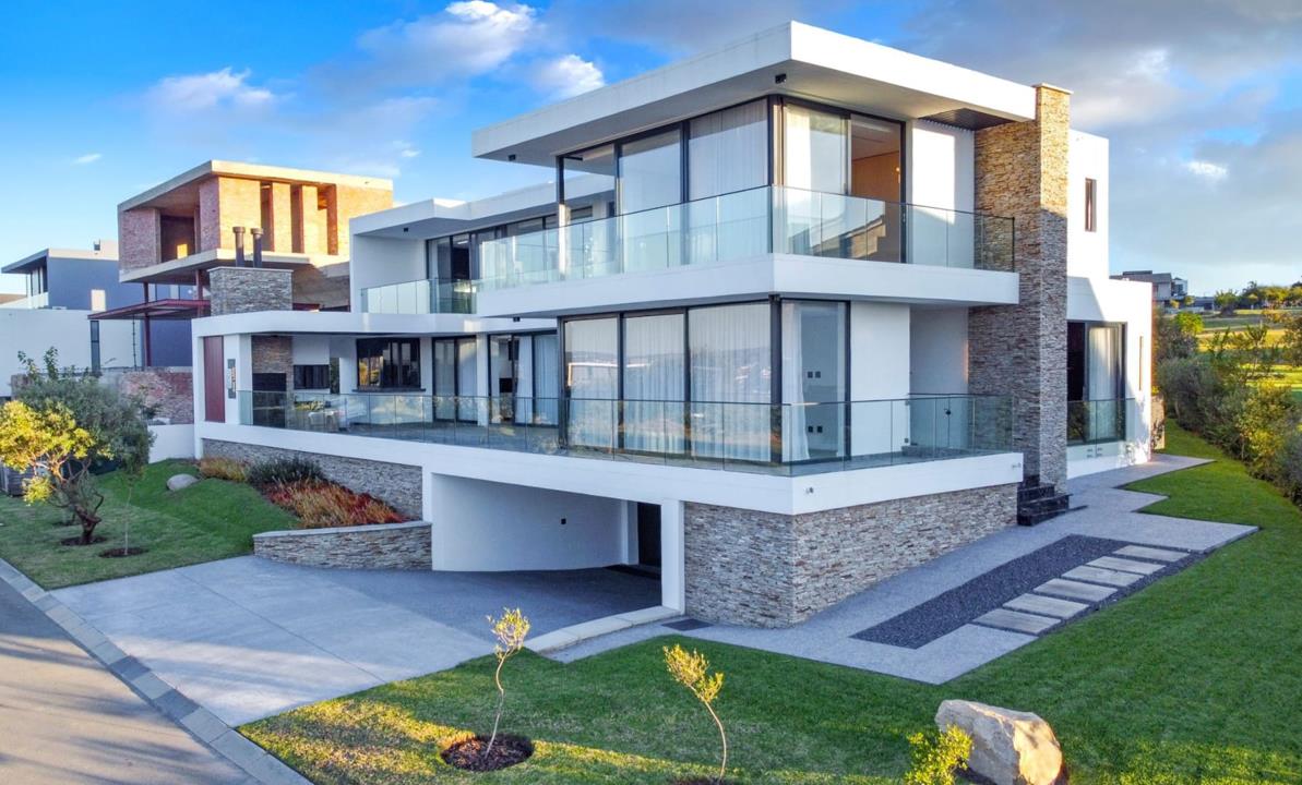 6 Bedroom House for sale in Steyn City - 55 Oak Lane - Midrand