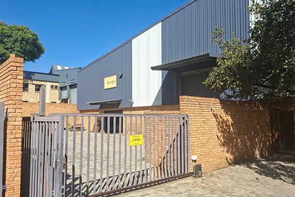 Located within a secure industrial complex in Laser Park, this 2,500m² warehouse presents an excellent opportunity for investors ...