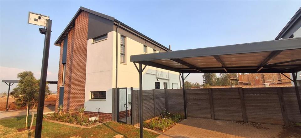 4 Bedroom House for sale in Albertsdal - 8769 Emerald Crescent - P24 ...