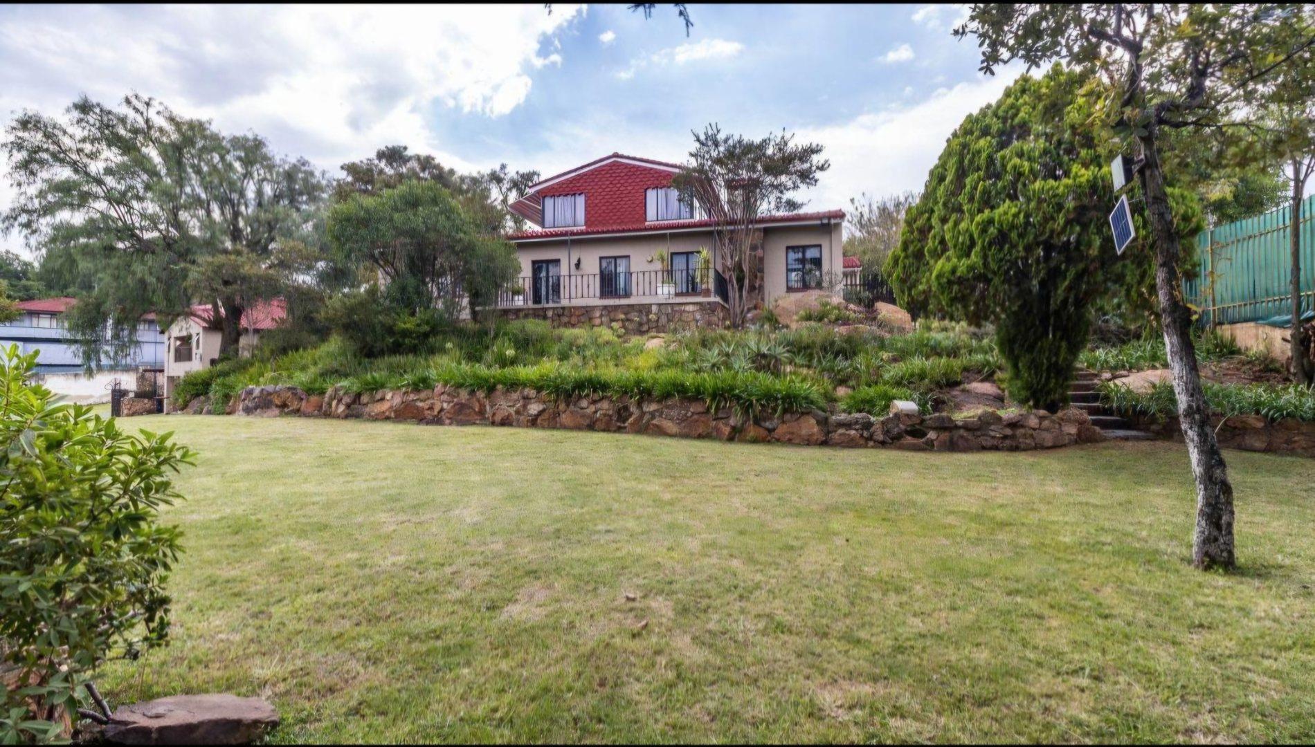 8 Bedroom House for sale in Oakdene - 333#dn High Street - P24