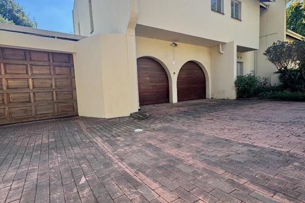 Spacious Residence in a Prestigious Sandown Gated Community
Discover an exceptional ...