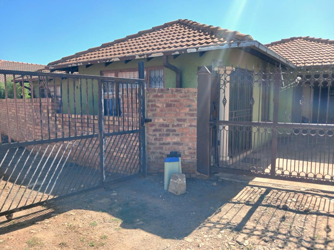 3 Bedroom House for sale in Mahube Valley - P24-117238488