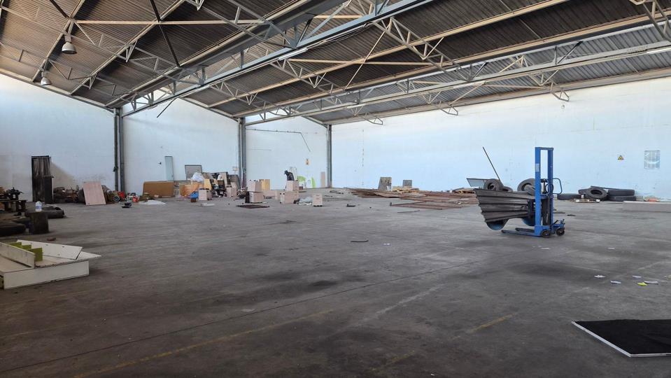 Listing number: P24-117239958, Image number: 2, Warehouse