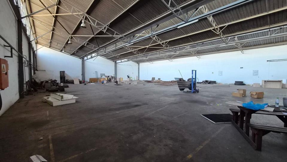 Listing number: P24-117239958, Image number: 3, Warehouse