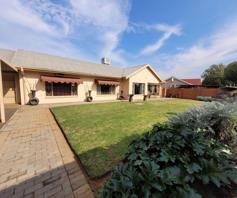 House for sale in Hillcrest