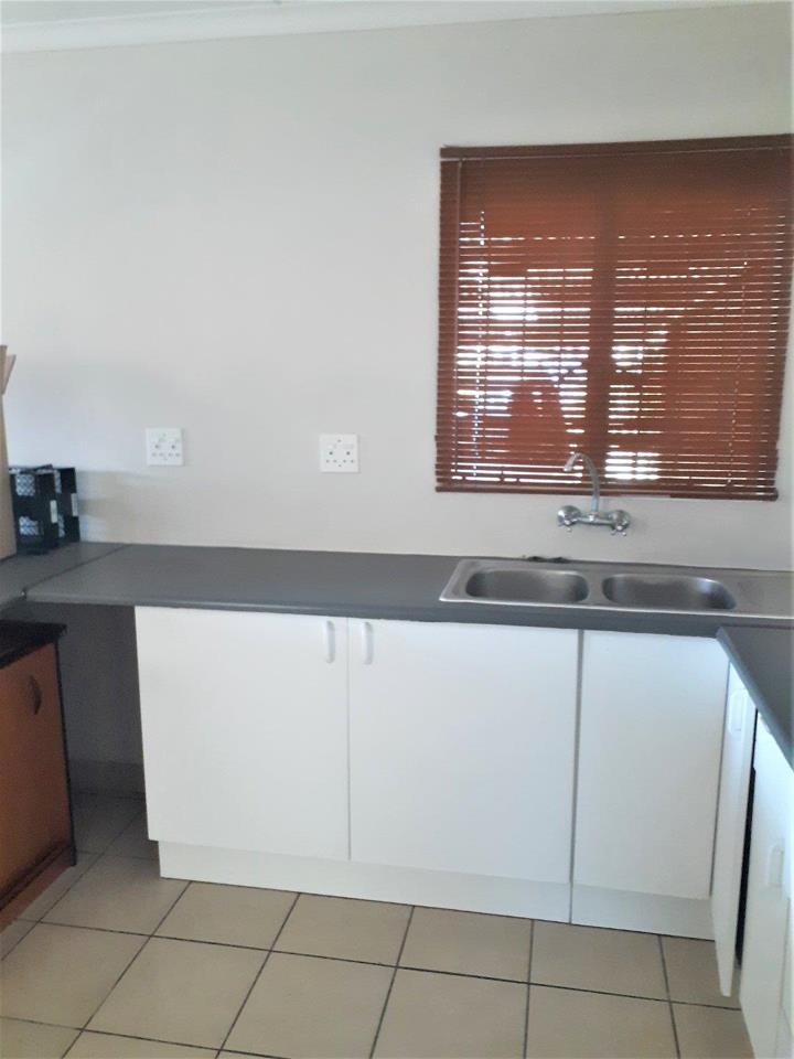 1 Bedroom Apartment / Flat to Rent in Model Park