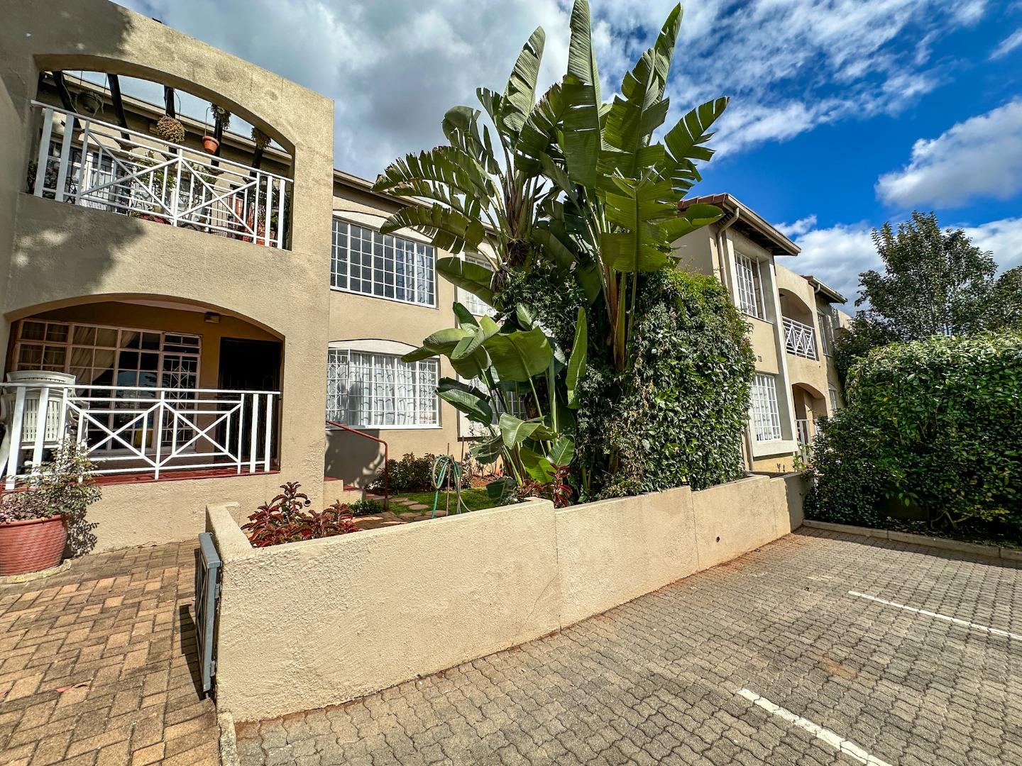 2 Bedroom Apartment / flat for sale in Robindale - P24-117248514