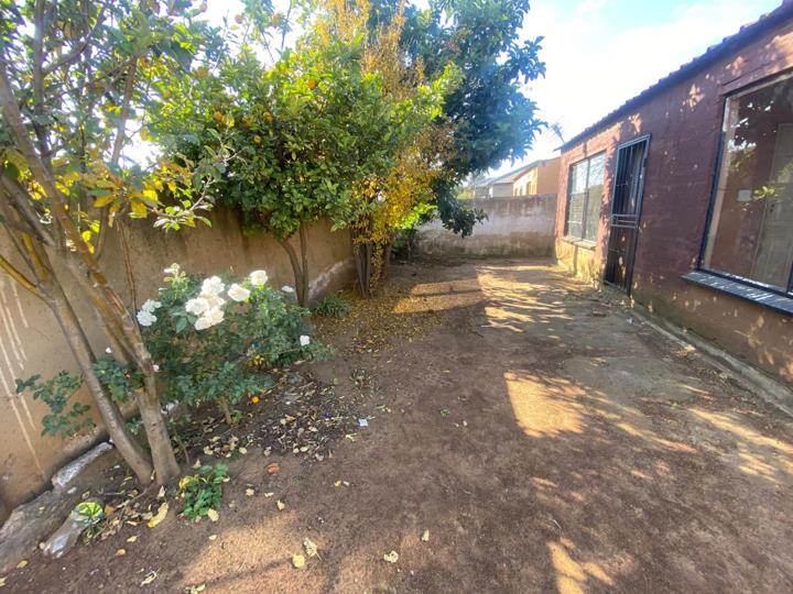 2 Bedroom House for sale in Palm Ridge - P24-117253502