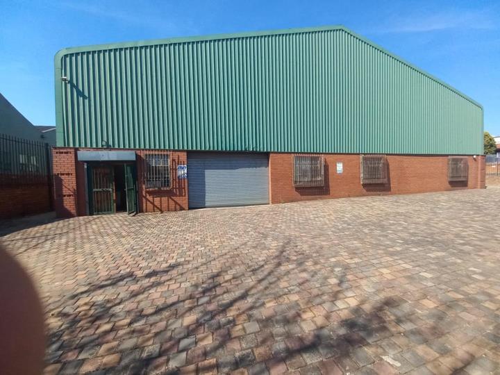 Industrial property to rent in Sunderland Ridge - P24-117256048