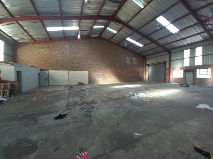 Industrial property to rent in Sunderland Ridge - P24-117256048