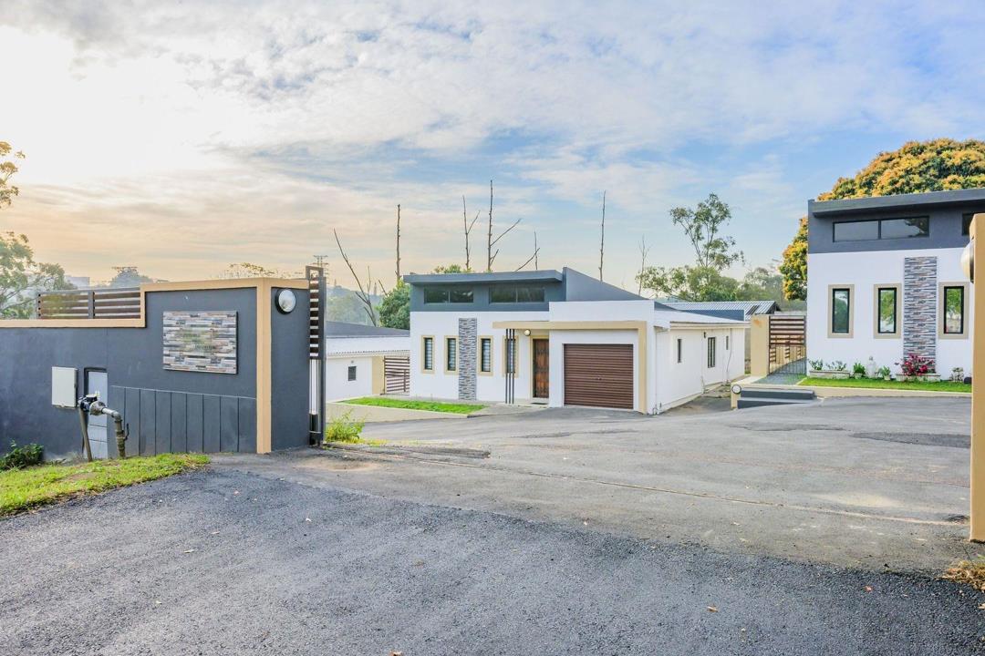 3 Bedroom Apartment / flat for sale in Paradise Valley - 5 Sanhill Gardens, 63 Chester Road - Pinetown