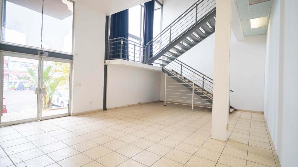 Listing number: P24-117259749, Image number: 3, Image