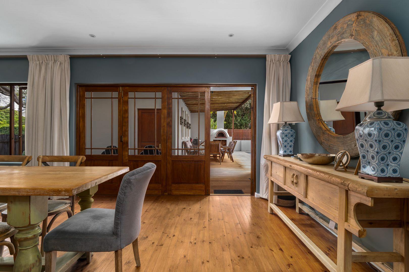 Photo of 4 Bedroom House to rent in Leisure Isle