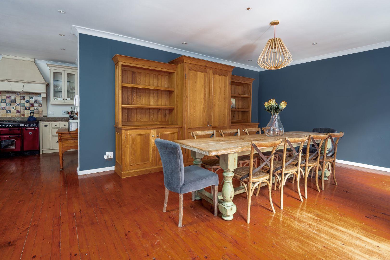 Photo of 4 Bedroom House to rent in Leisure Isle