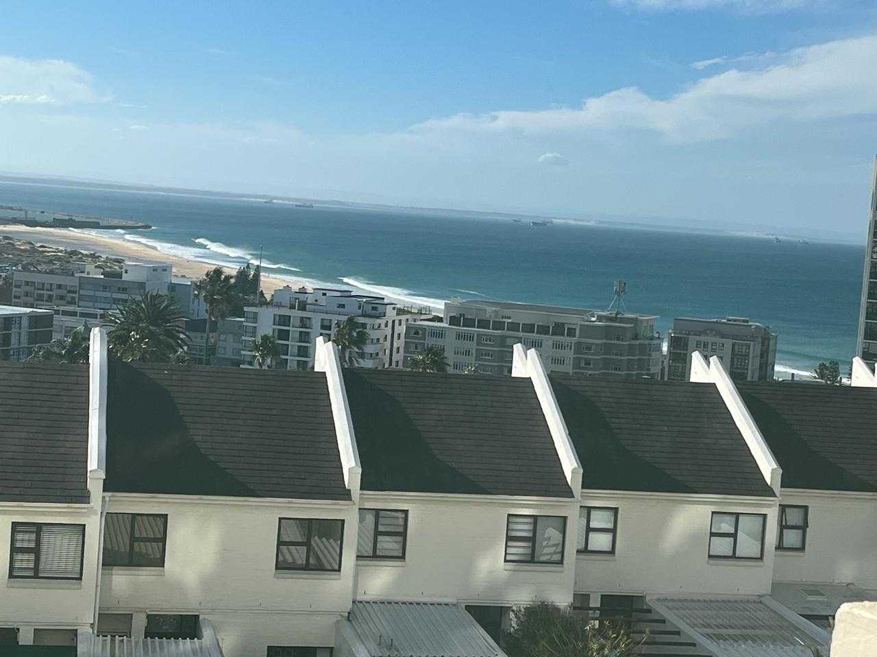 2 Bedroom Apartment / flat for sale in Humewood - P24-117193975