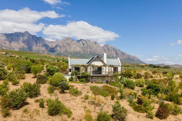 ** SOLE MANDATE **

The De Vierde Liefde Private Nature Reserve is situated on the ...
