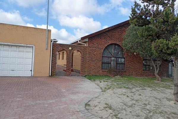 Nestled in the vibrant and well-established community of Mandalay, Mitchells Plain, this beautifully maintained 3-bedroom family home ...