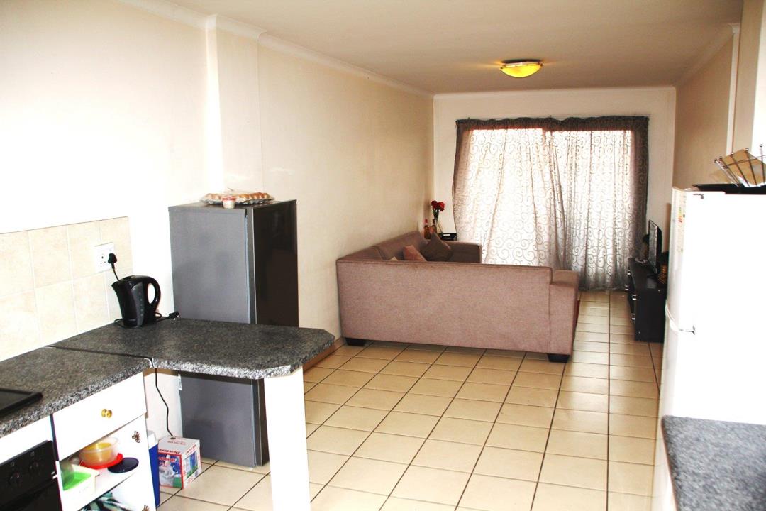 2 Bedroom Apartment / flat for sale in Zwartkop - 222 Kwikkie - Centurion