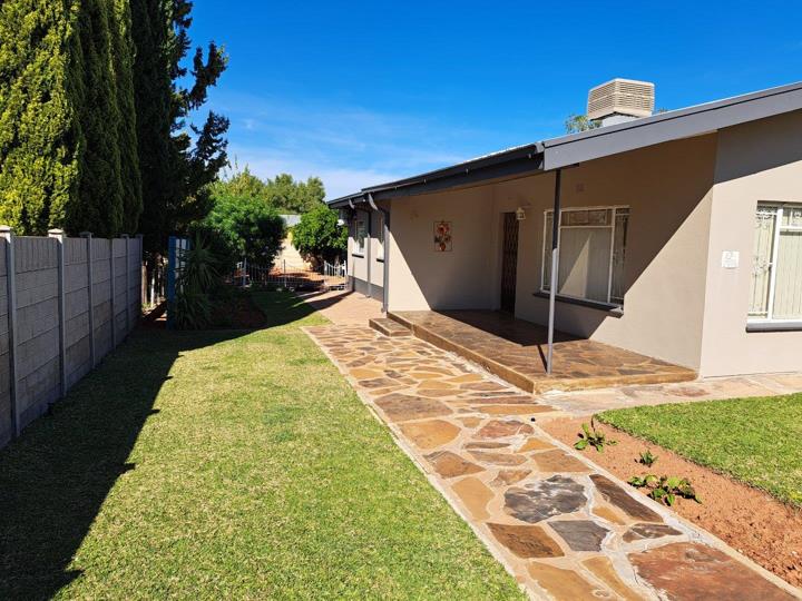 3 Bedroom House for sale in Die Rand - P24-117255500