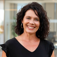 Agent profile for Adelle Webster