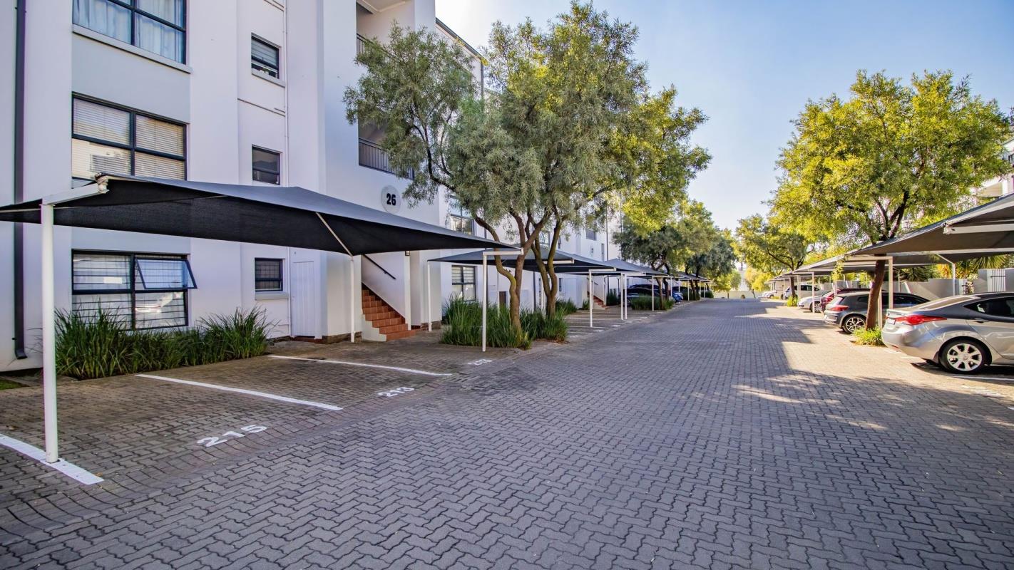 2 Bedroom Townhouse for sale in Greenstone Ridge - P24-117275326
