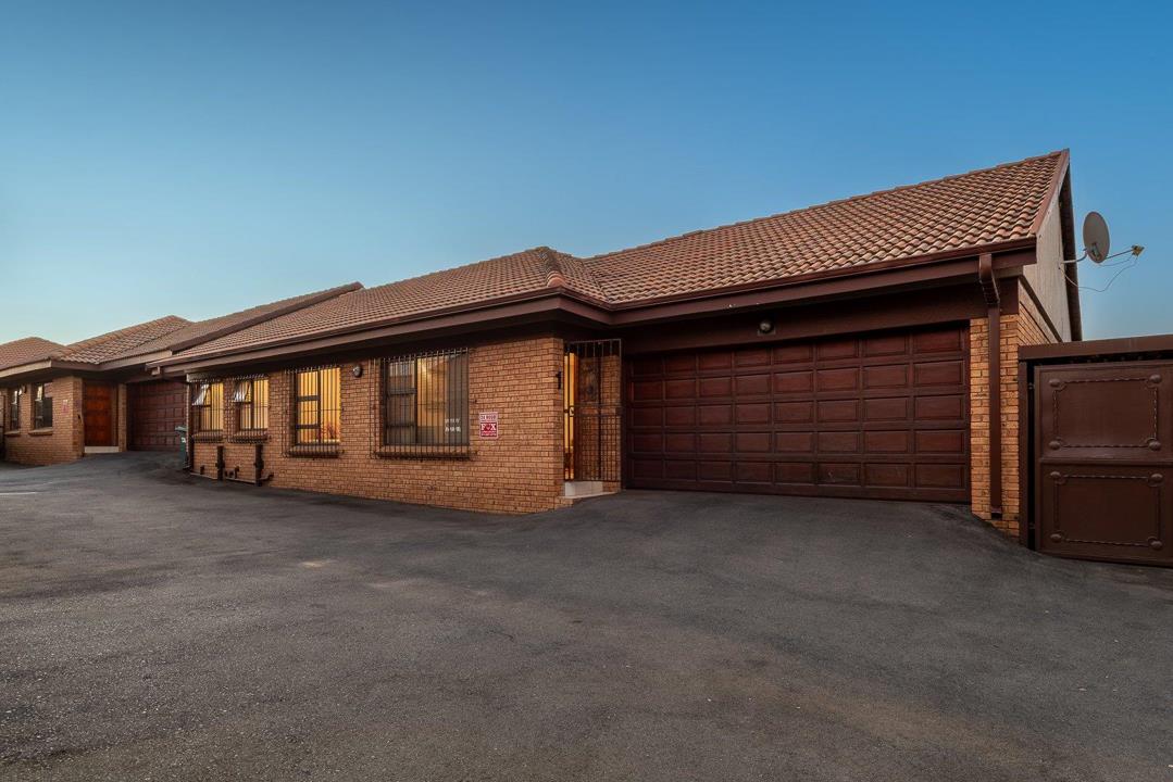 3 Bedroom House for sale in New Redruth - Villa Alvarez 70 Saint Aubyn Road - Alberton