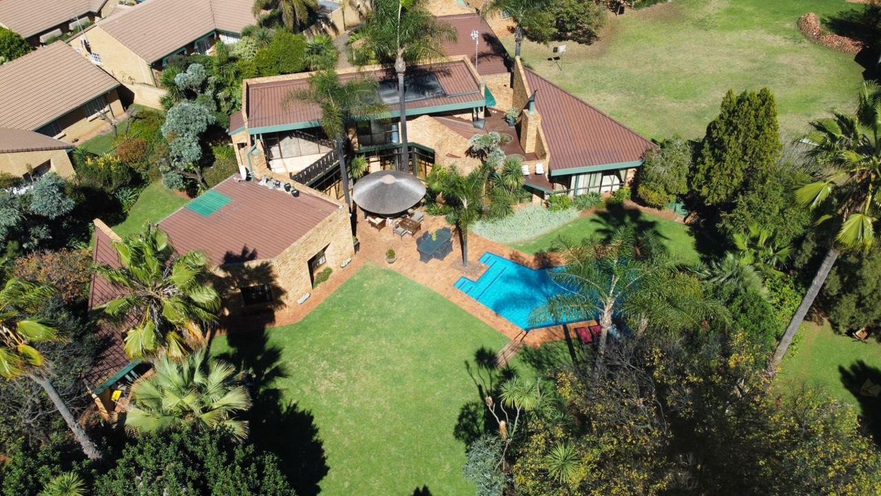 5 Bedroom House for sale in Die Hoewes - 135 Leonie Street - Centurion