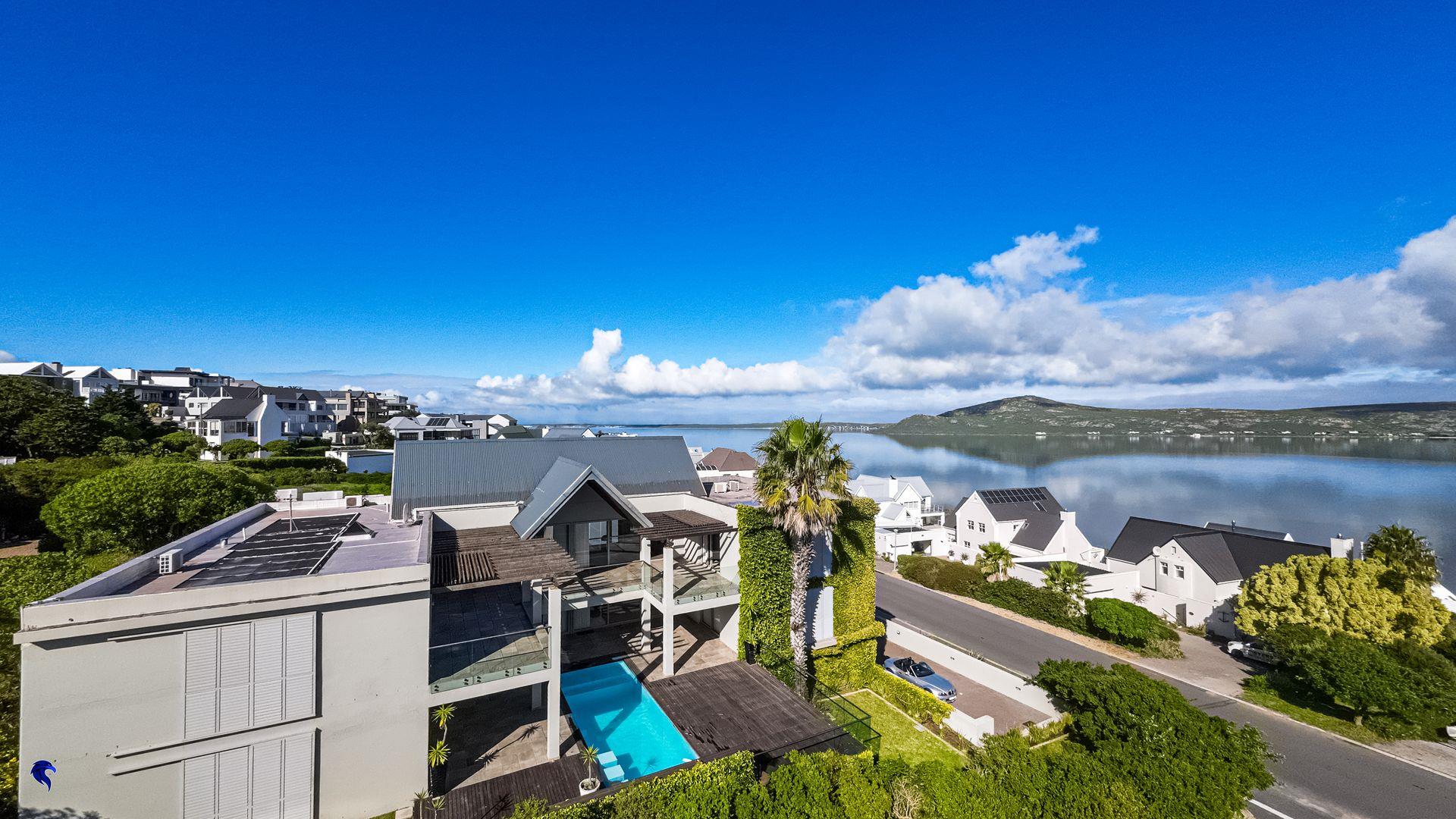 6 Bedroom House for sale in Myburgh Park - P24-117277102