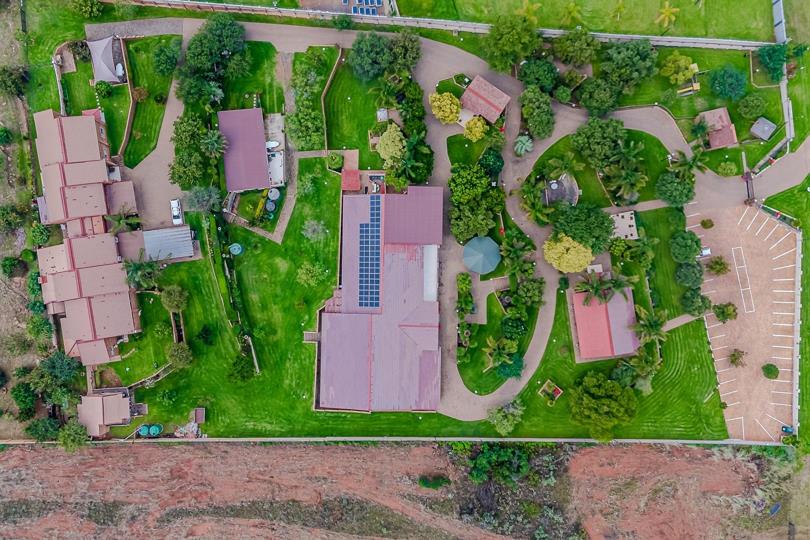 Commercial property for sale in Protea Ridge - P24-117277252