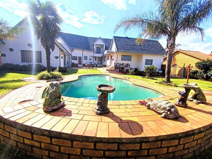 3 Bedroom House for sale in Palm Ridge - P24-117277588