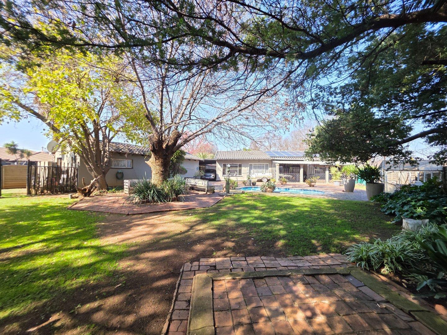 3 Bedroom House for sale in Three Rivers - P24-117278037