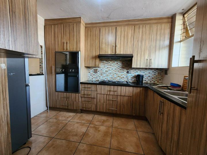 Listing number: P24-117278319, Image number: 3