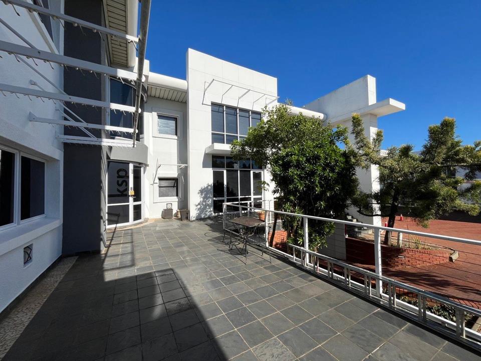 Commercial property for sale in Umhlanga Ridge - 11 Holwood Park, 1 Canegate Road - Umhlanga