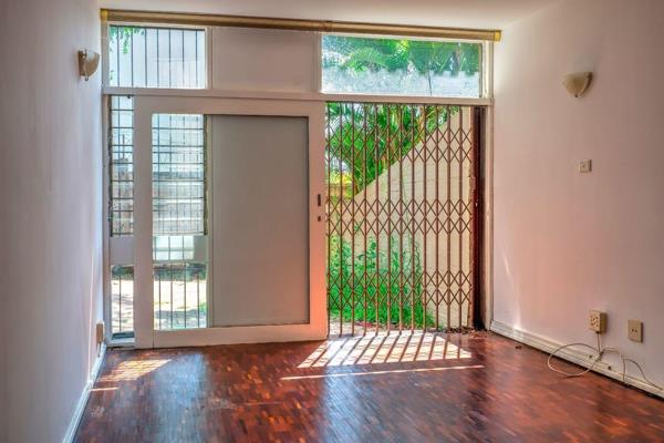 This stylish and well-maintained 1-bedroom apartment offers comfortable, secure living in a prime location, ideal for a single ...