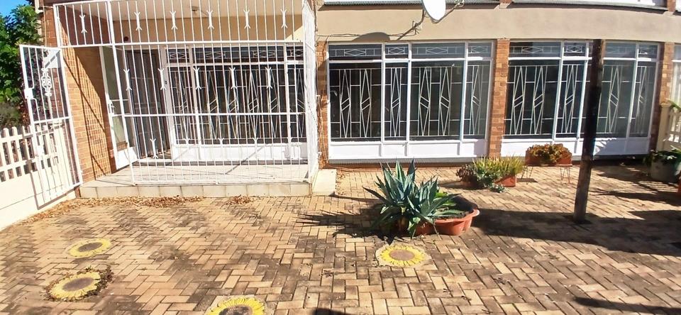 Listing number: P24-117286055, Image number: 2