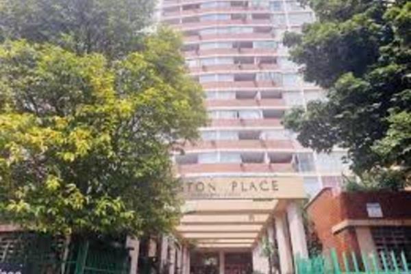 Charming 1-bed, 1-bath apartment with ~49 m² ft of open-plan living. Features a bright living/dining area, updated kitchen ...