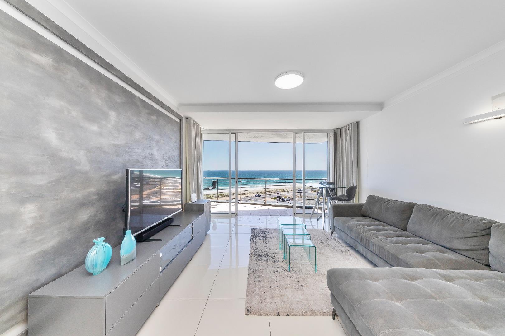 3 Bedroom Apartment / flat to rent in Beachfront - P24-117291786