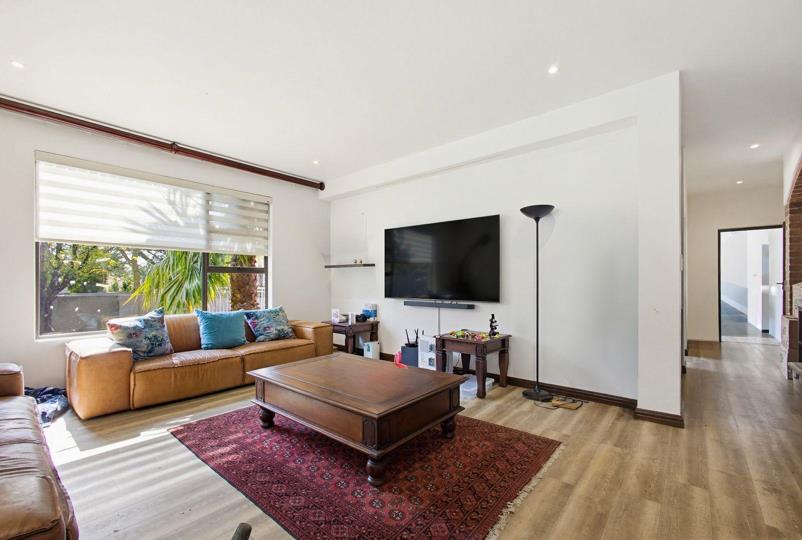 Listing number: P24-117293060, Image number: 2, Image
