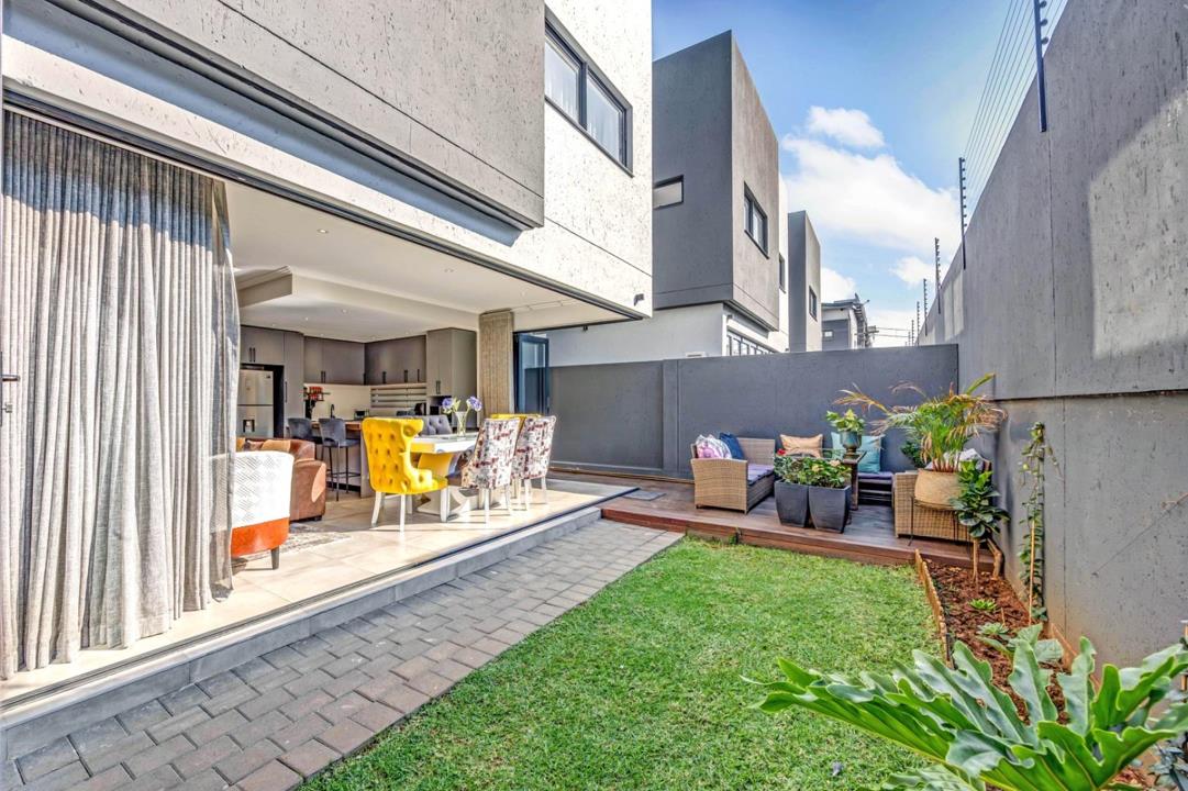 4 Bedroom House for sale in Bryanston - 2a St Audley - Sandton